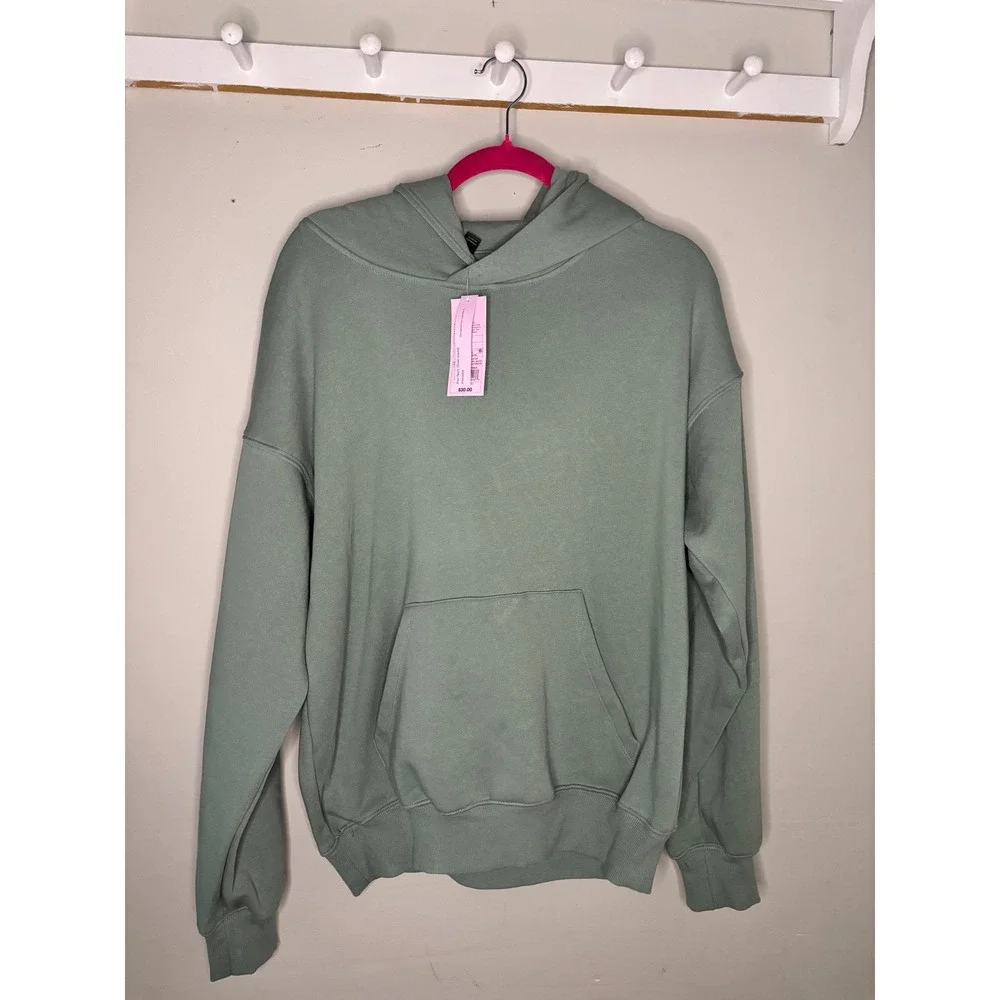 NWT Wild Fable Viral 100%‎ Chill Snow Bunny Recalled Target Hoodie Green Size M - Picture 2 of 7